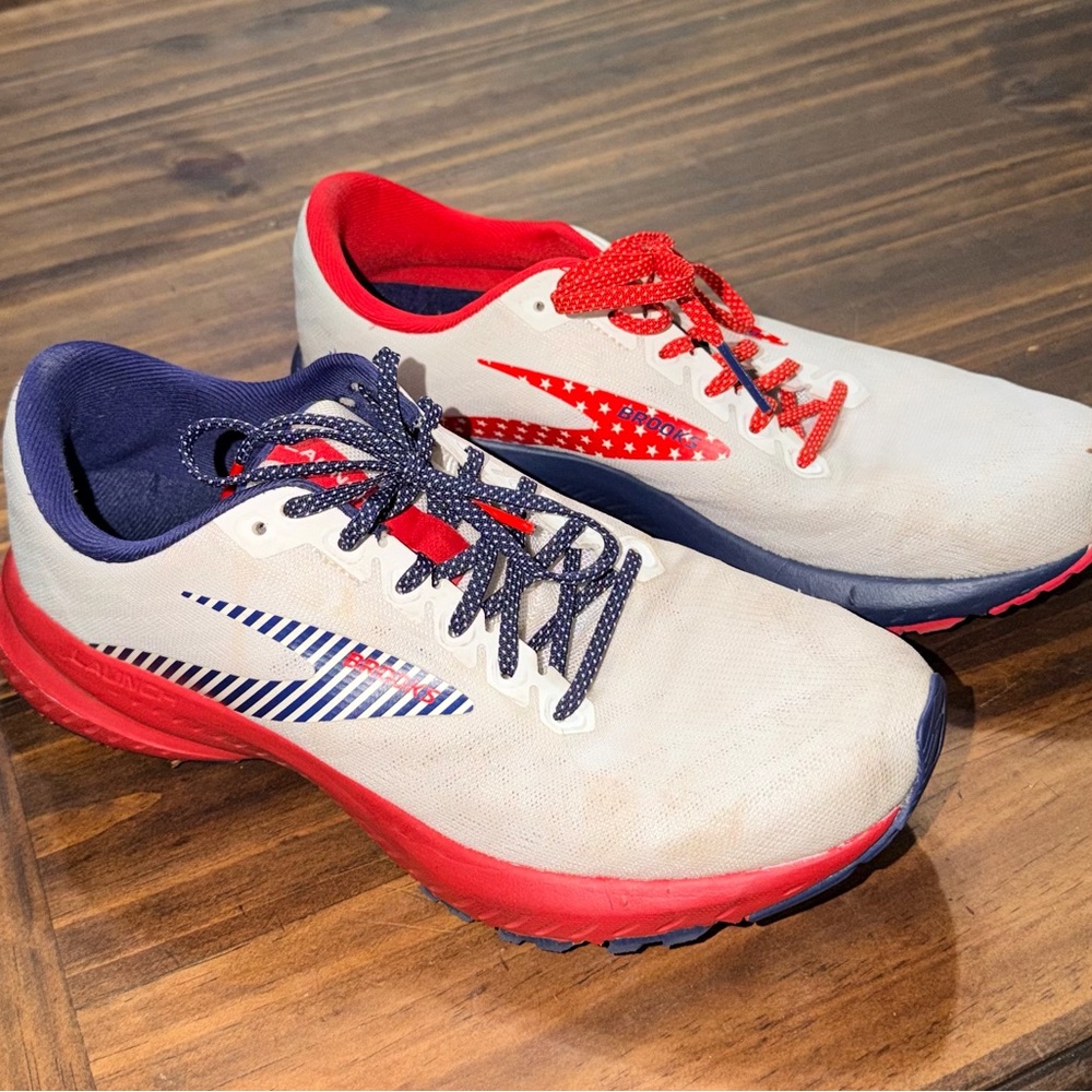 Brooks Launch 7